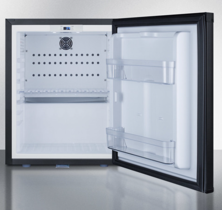 Summit - 16" Compact Minibar in black with front lock - MB12B