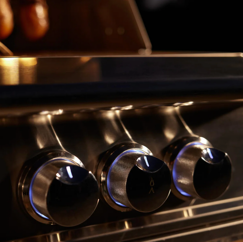 Blaze LTE PRO 32-Inch 4-Burner Built-in Natural Gas Grill w/ Digital Temperature Screen & Rear Infrared Burner - BLZ-4LTEPRO-NG