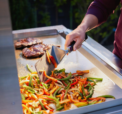 Blaze LTE PRO 40-Inch Built-in Natural Gas Griddle w/ Digital Temperature Screen & Lift-Assist Lid - BLZ-GRIDDLE40-NG