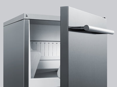 Summit - 15 Inch Built-In Ice Maker in Stainless Steel = BIM68OSPUMP