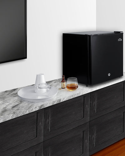 Summit - Compact Minibar 18” Wide Black - MB41B