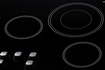 Summit - 36" Wide 208-240V 5-Burner Radiant Cooktop - CR5B36MB